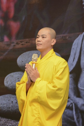 “HOW TO TAKE THE RIGHT PRAYING IN BUDDHISM” Dharma Talk in the 89th Seven-Day Retreat